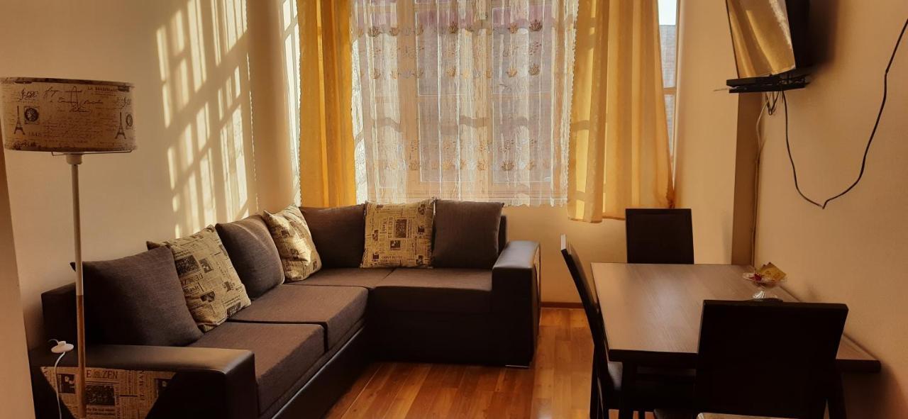 Apartment On Aleksandr Pushkin Street Tbilisi Exterior foto